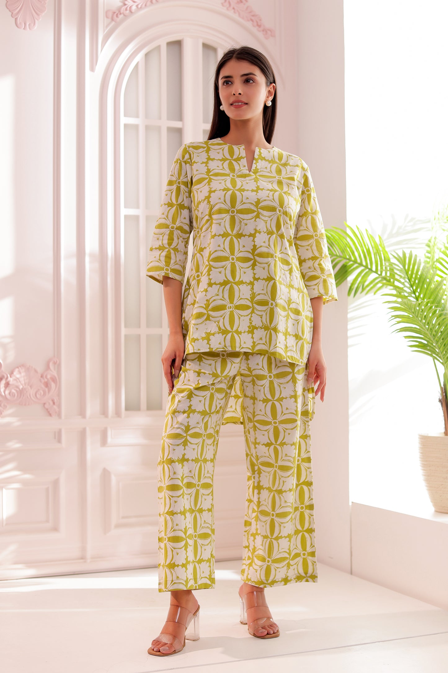 Saadgi White & Green Printed Co-ord Set