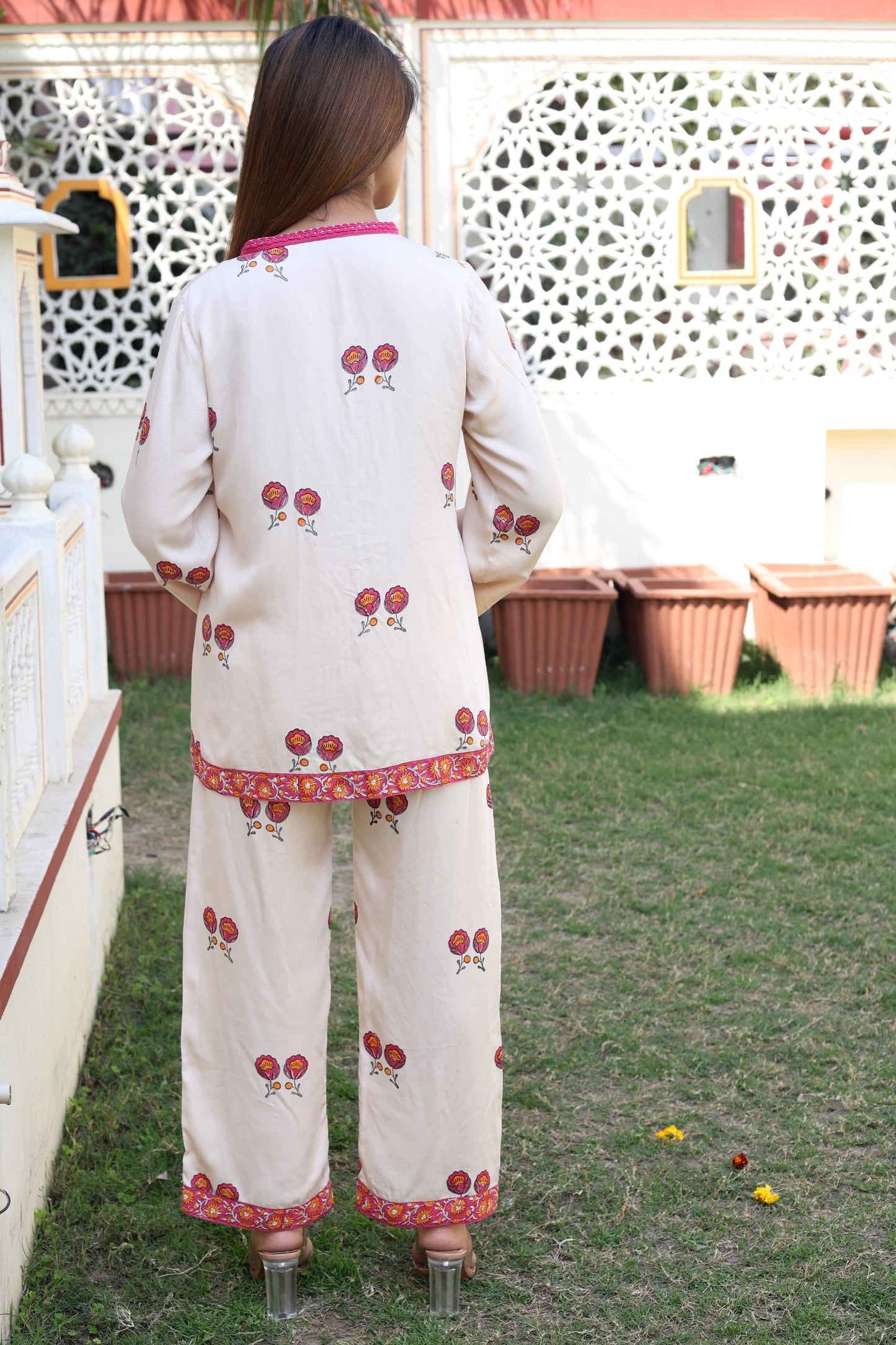 Queen Annes Laces Hand Block Co-ord Set