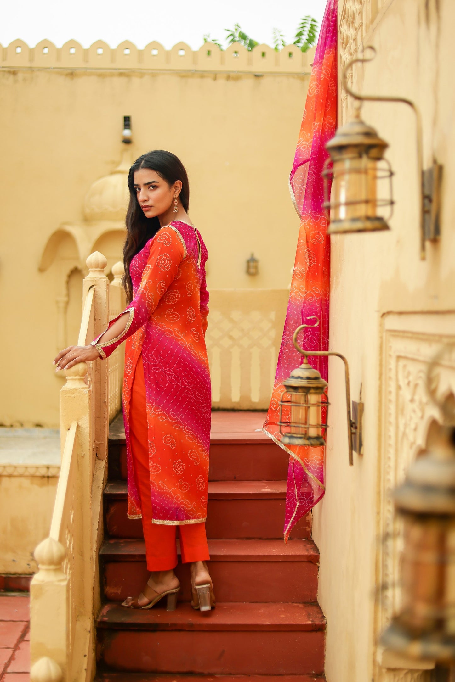 Heer Bhandhani Printed Suit Set