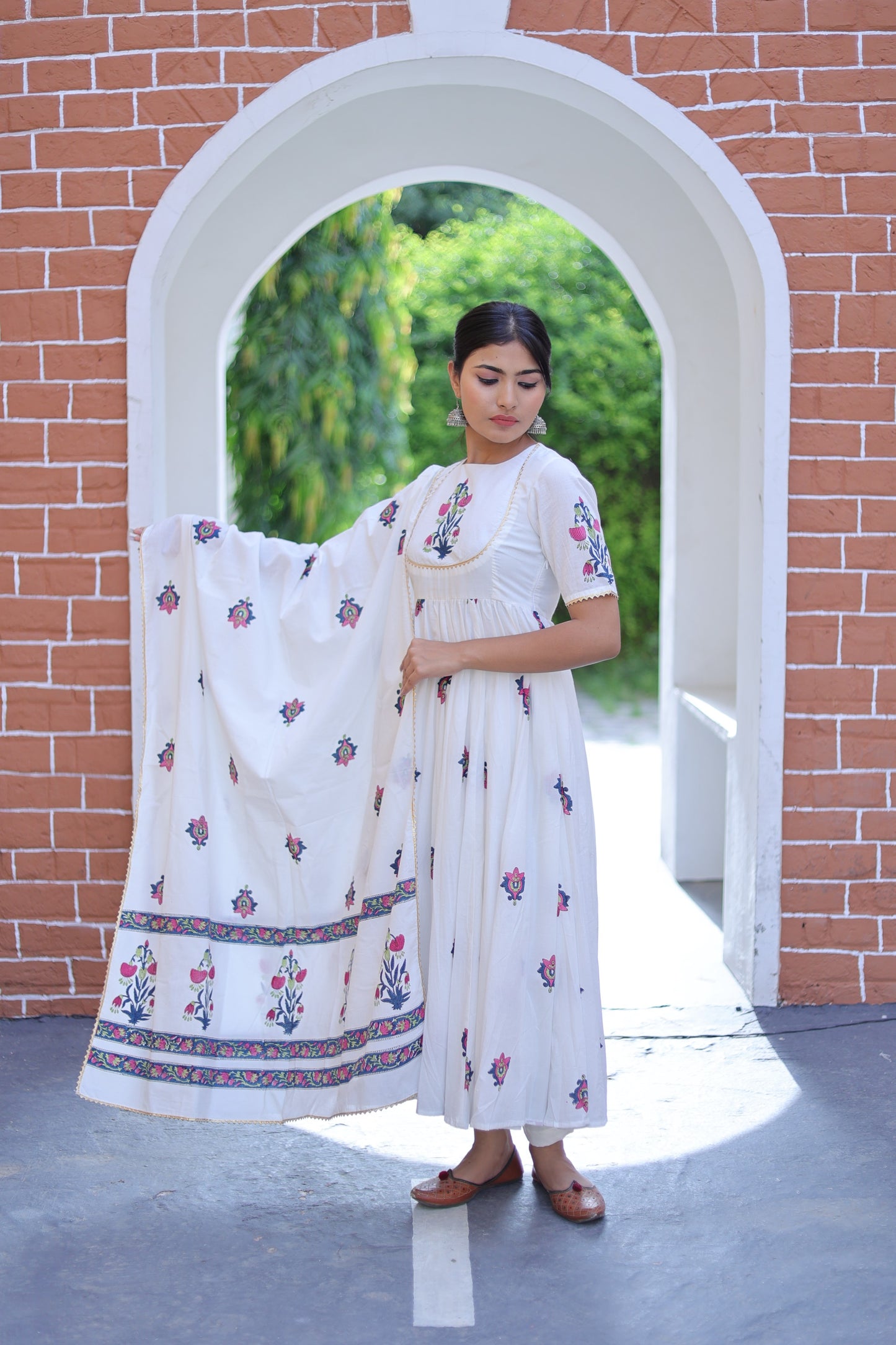 White Handblock Printed Cotton Suit Set