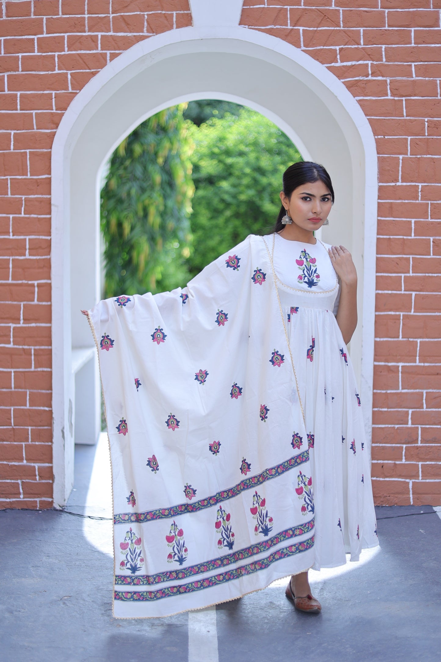 White Handblock Printed Cotton Suit Set