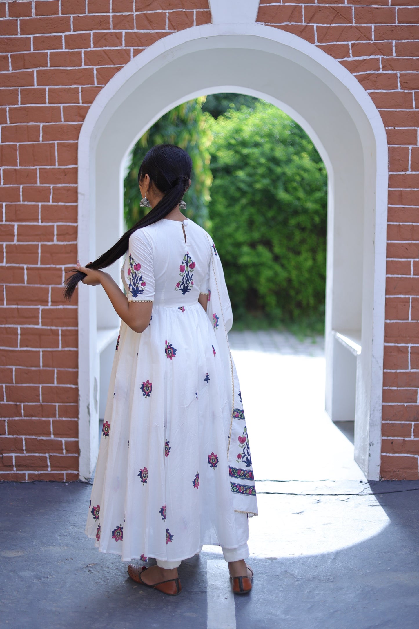 White Handblock Printed Cotton Suit Set